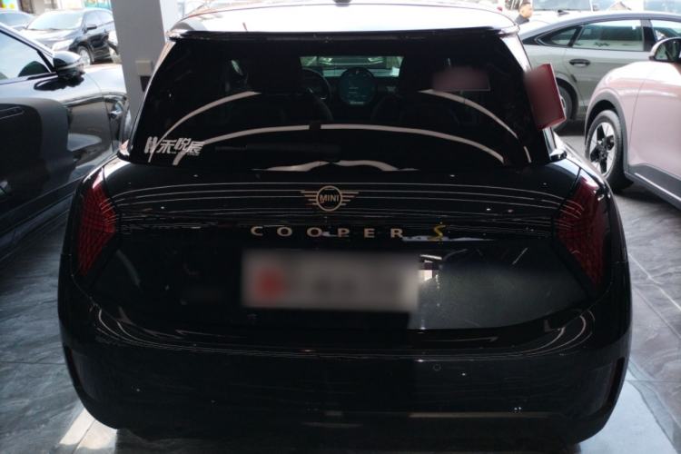 Used MINI Electric COOPER 2024 452km COOPER SE Artist Rear