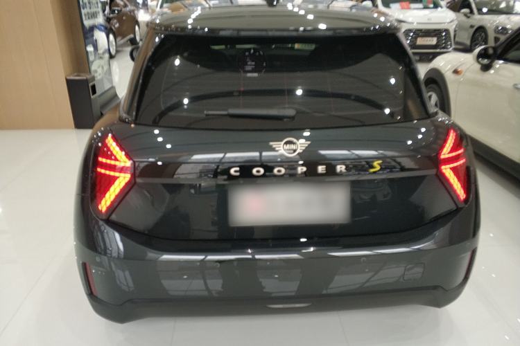 Used MINI Electric COOPER 2024 452km COOPER SE Artist Rear