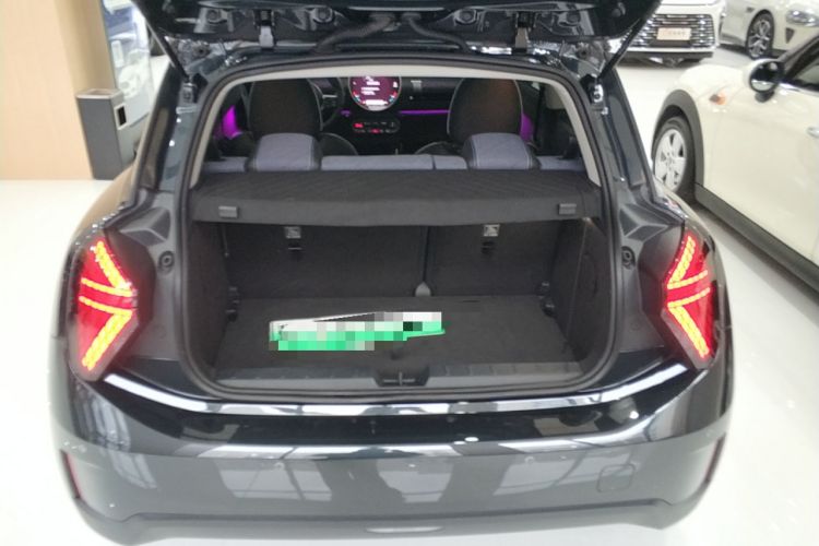 Used MINI Electric COOPER 2024 452km COOPER SE Artist Trunk