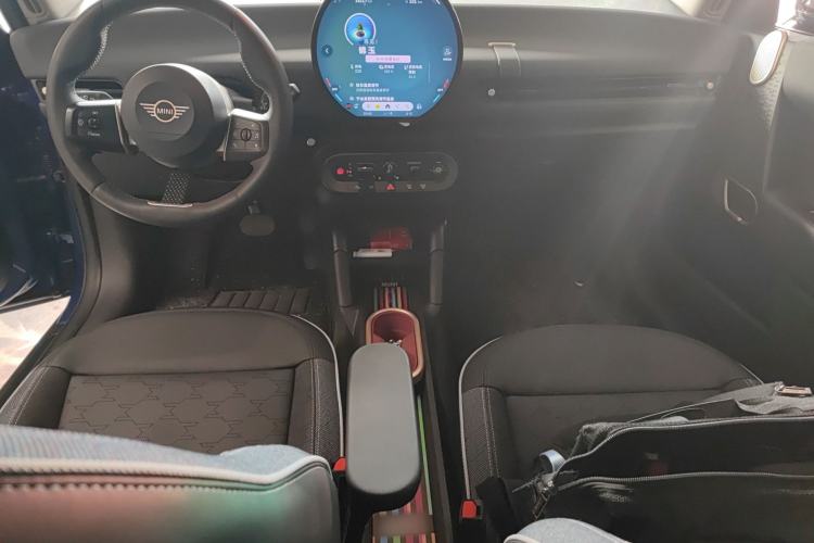 Used MINI Electric COOPER 2024 456km COOPER E Classic Edition Center Console