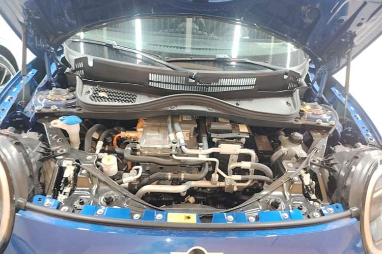Used MINI Electric COOPER 2024 452km COOPER SE Artist Engine Bay