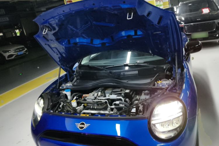 Used MINI Electric COOPER 2024 456km COOPER E Classic Edition Engine Bay
