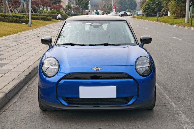 Used MINI Electric COOPER 2024 456km COOPER E Classic Edition Exterior 13