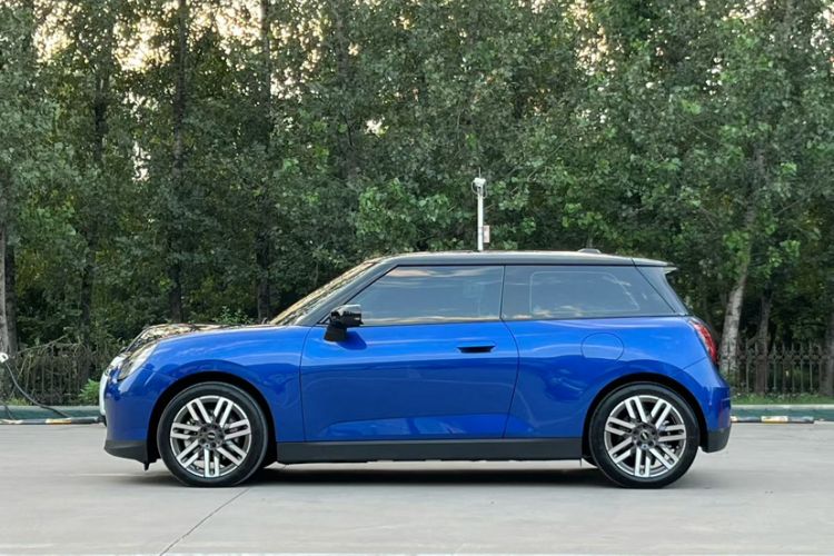 Used MINI Electric COOPER 2024 456km COOPER E Classic Edition Exterior 3