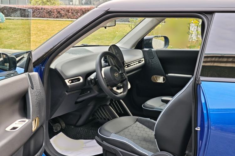 Used MINI Electric COOPER 2024 456km COOPER E Classic Edition Exterior 4