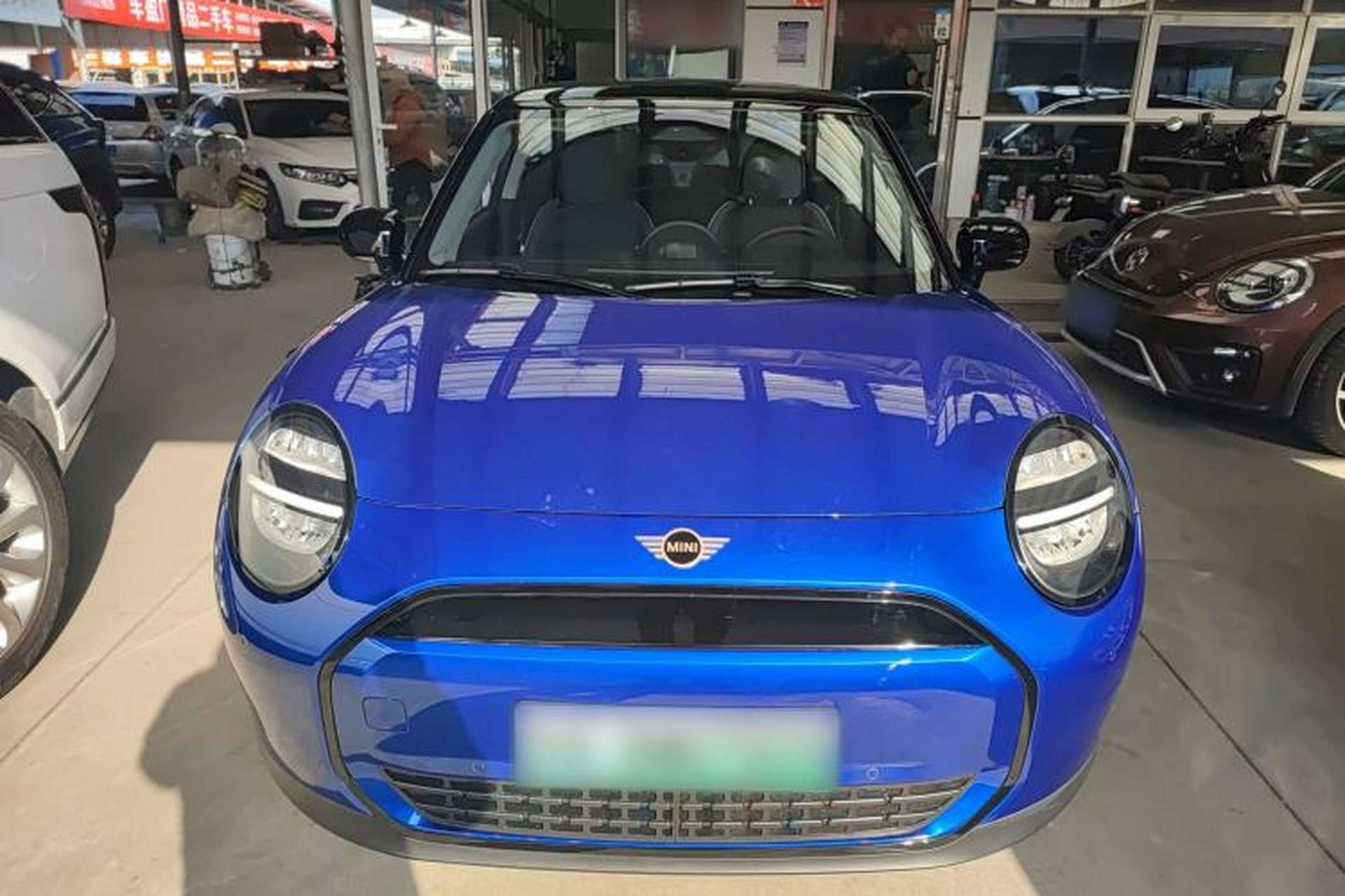 Used MINI Electric COOPER 2024 456km COOPER E Classic Edition Front