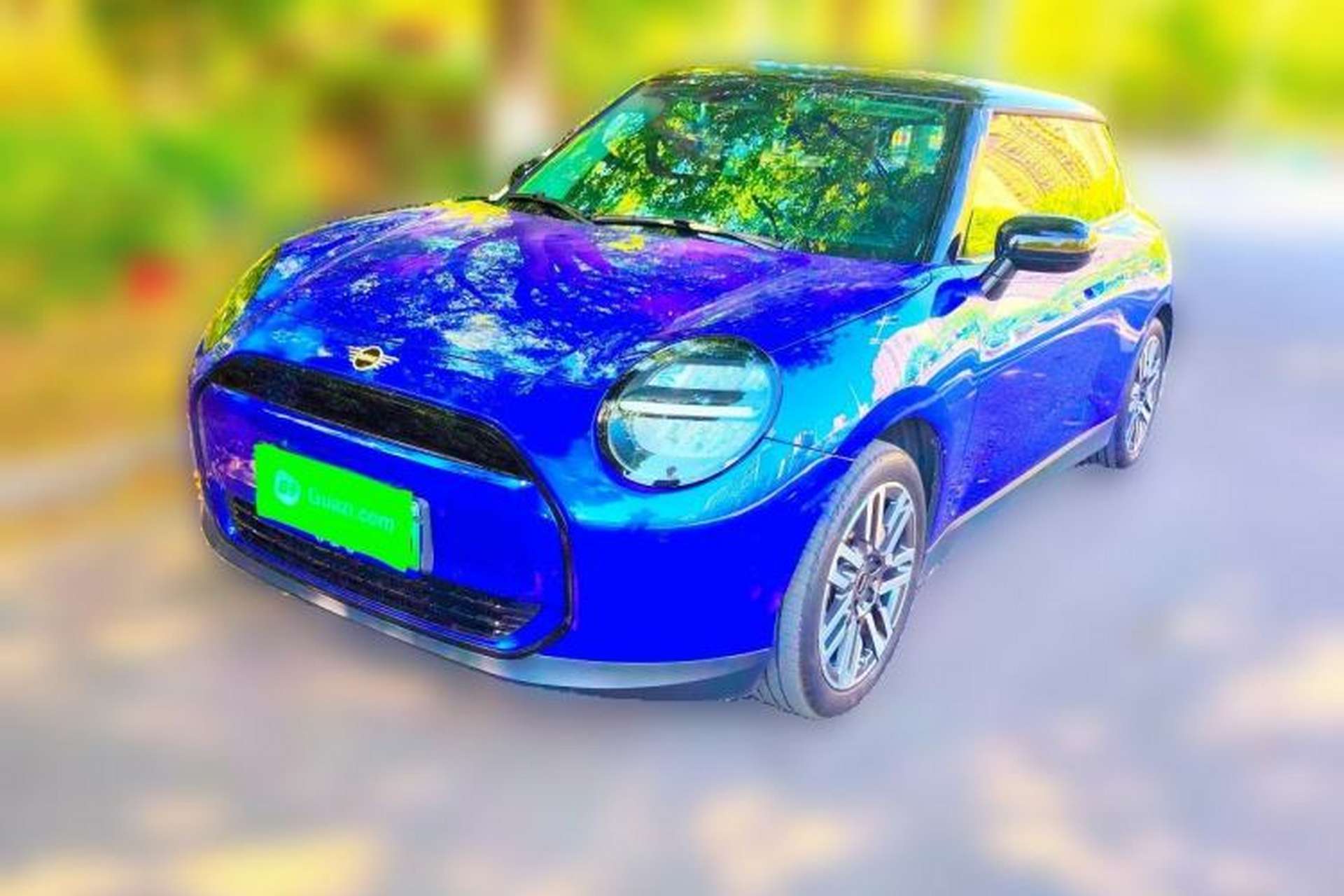 Used MINI Electric COOPER 2024 456km COOPER E Classic Edition Front Left 45 Deg