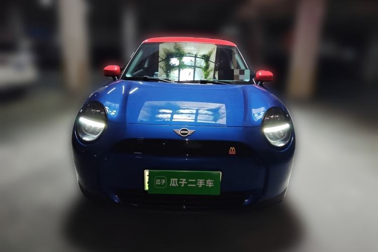 Used MINI Electric COOPER 2024 456km COOPER E Classic Edition Front