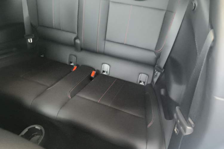 Used MINI Electric COOPER 2024 452km COOPER SE Racing Driver Left Rear Seat