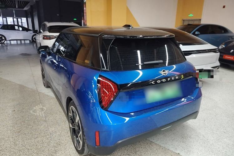 Used MINI Electric COOPER 2024 452km COOPER SE Artist Rear Left 45 Deg