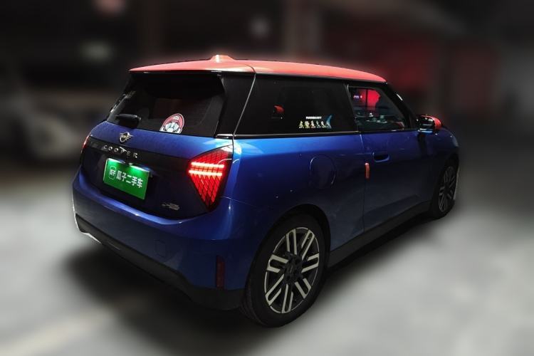 Used MINI Electric COOPER 2024 456km COOPER E Classic Edition Rear Right 45 Deg