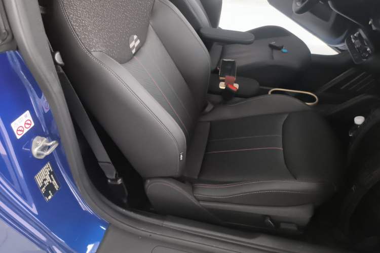 Used MINI Electric COOPER 2024 452km COOPER SE Racing Driver Right Front Seat
