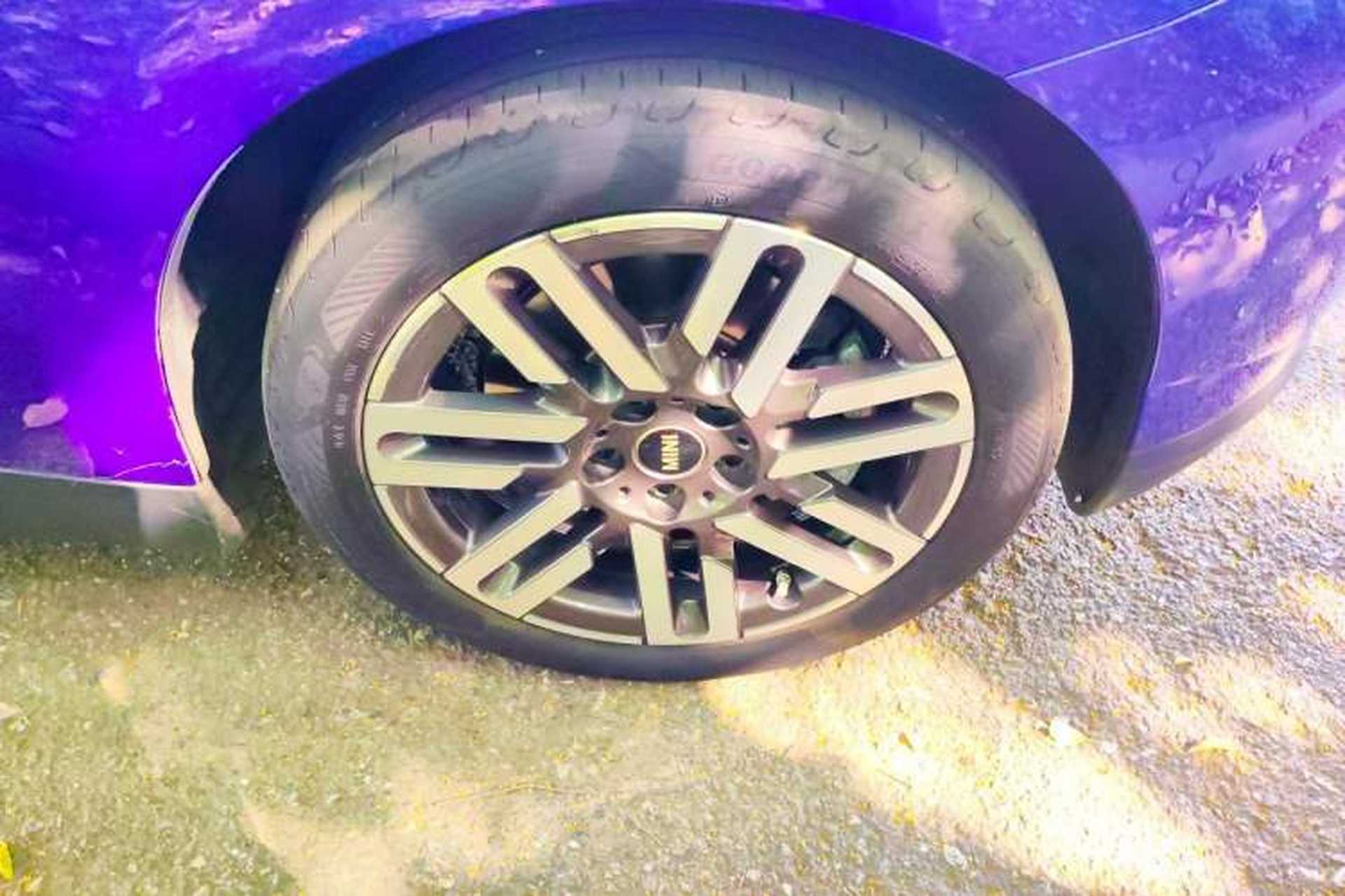 Used MINI Electric COOPER 2024 456km COOPER E Classic Edition Right Front Wheel Hub