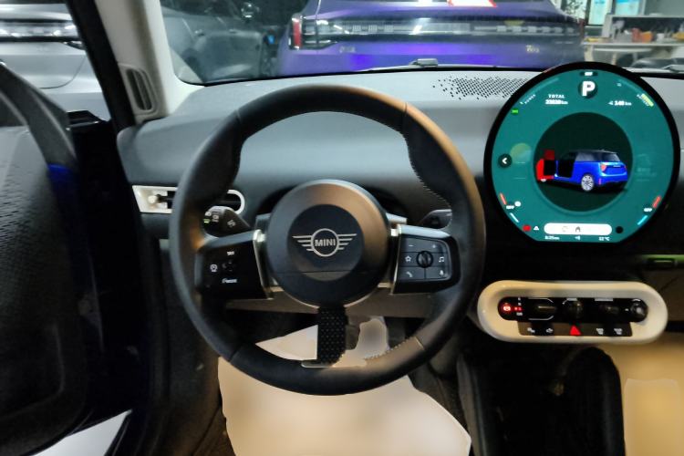 Used MINI Electric COOPER 2024 456km COOPER E Classic Edition Steering Wheel
