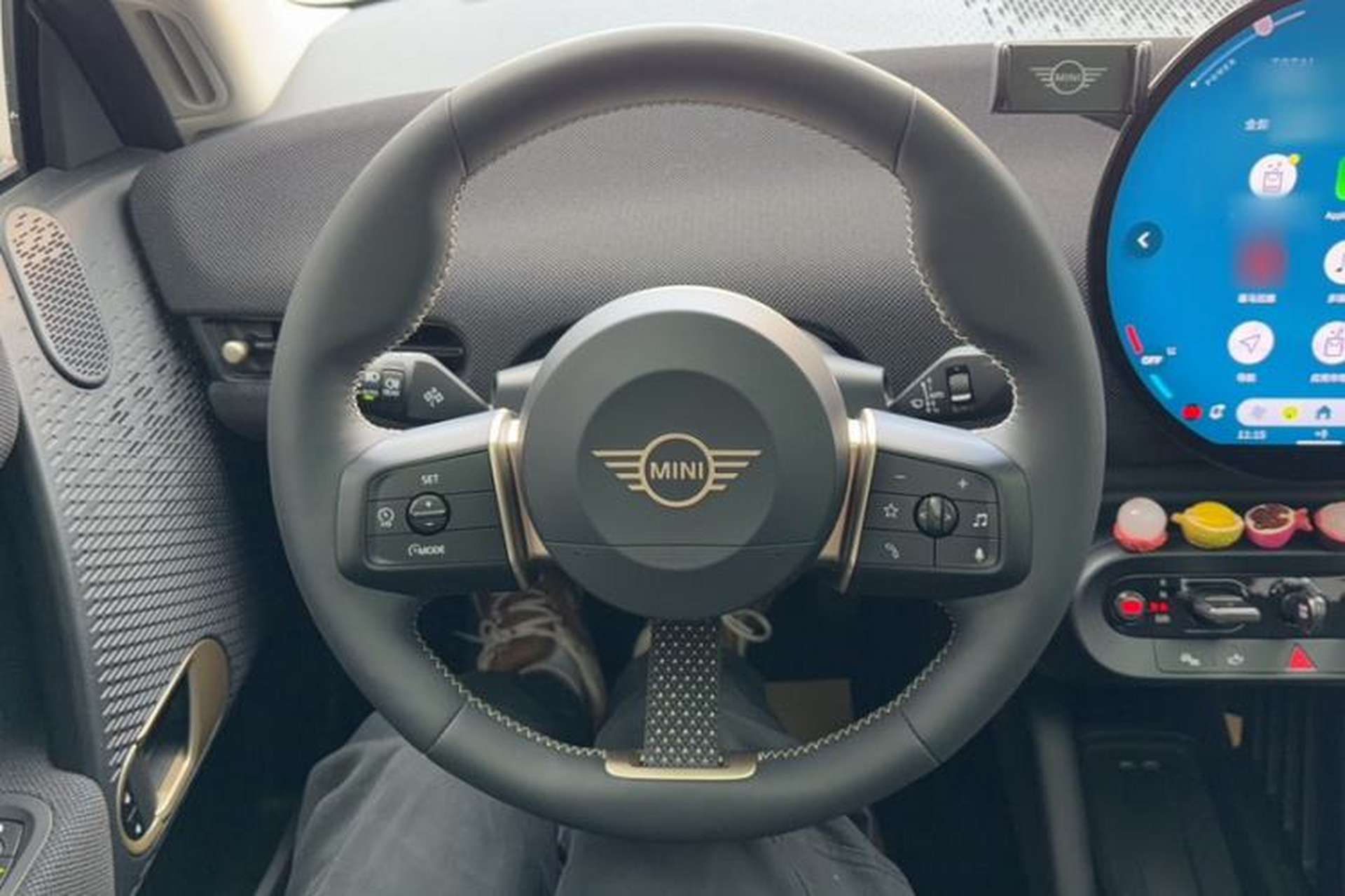 Used MINI Electric COOPER 2024 452km COOPER SE Artist Steering Wheel
