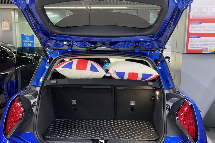 Used MINI Electric COOPER 2024 456km COOPER E Classic Edition Trunk