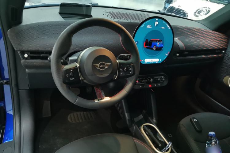Used MINI Electric COOPER 2024 452km COOPER SE 1/65 Limited Edition Center Console