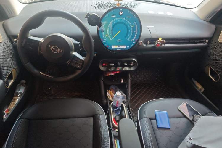 Used MINI Electric COOPER 2024 456km COOPER E Classic Edition Center Console