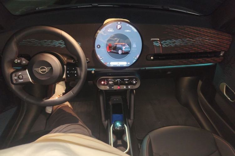 Used MINI Electric COOPER 2024 452km COOPER SE Racing Driver Center Console