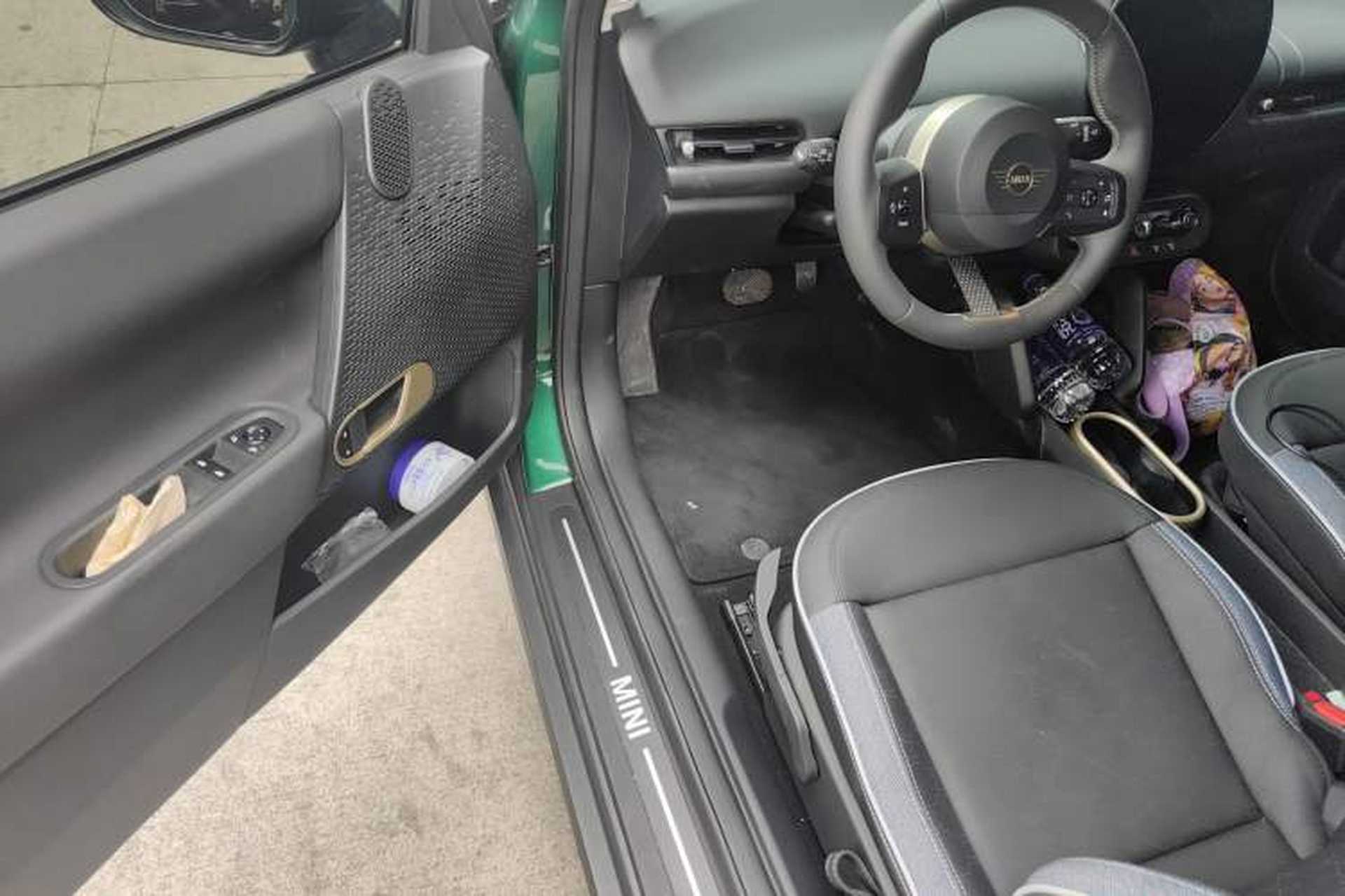 Used MINI Electric COOPER 2024 456km COOPER E Classic Edition Driver Seat