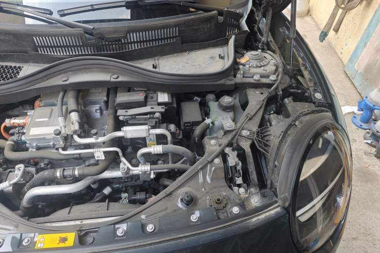 Used MINI Electric COOPER 2024 456km COOPER E Classic Edition Engine Bay Left