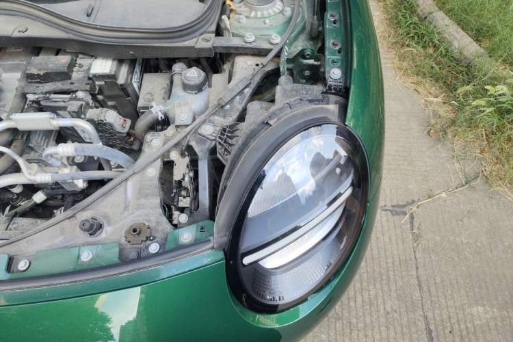 Used MINI Electric COOPER 2024 456km COOPER E Classic Edition Engine Bay Left