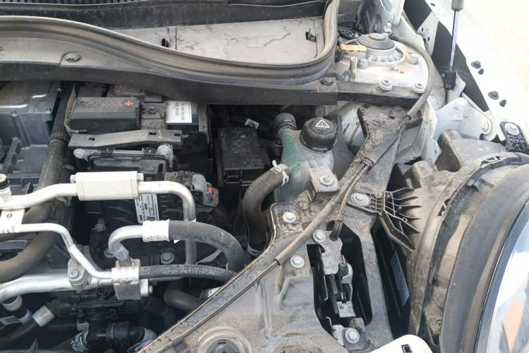 Used MINI Electric COOPER 2024 456km COOPER E Classic Edition Engine Bay Left
