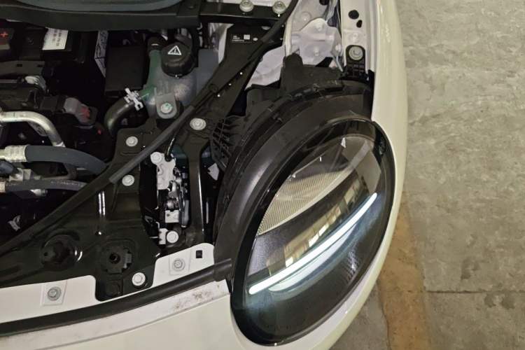 Used MINI Electric COOPER 2024 456km COOPER E Classic Edition Engine Bay Left
