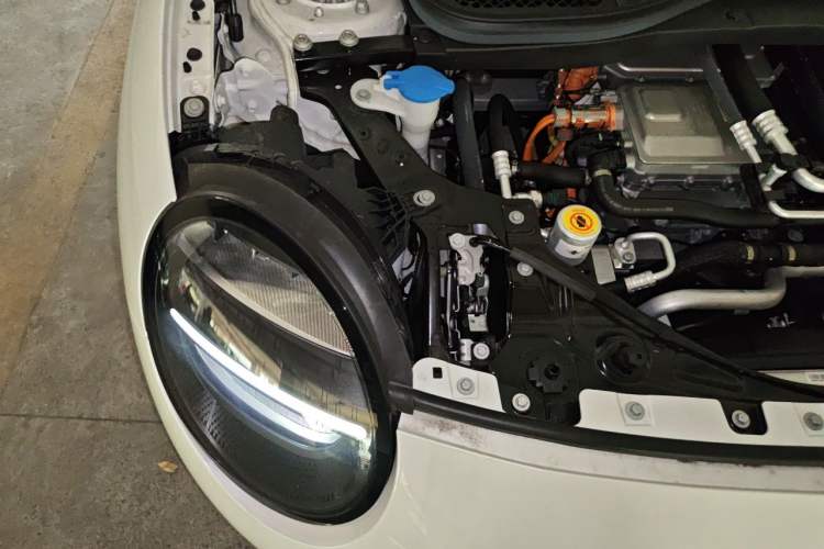 Used MINI Electric COOPER 2024 456km COOPER E Classic Edition Engine Bay Right