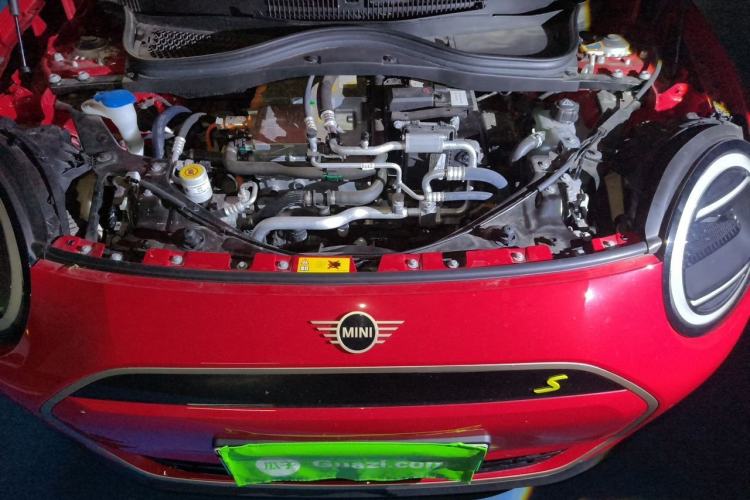 Used MINI Electric COOPER 2024 452km COOPER SE Artist Engine Bay