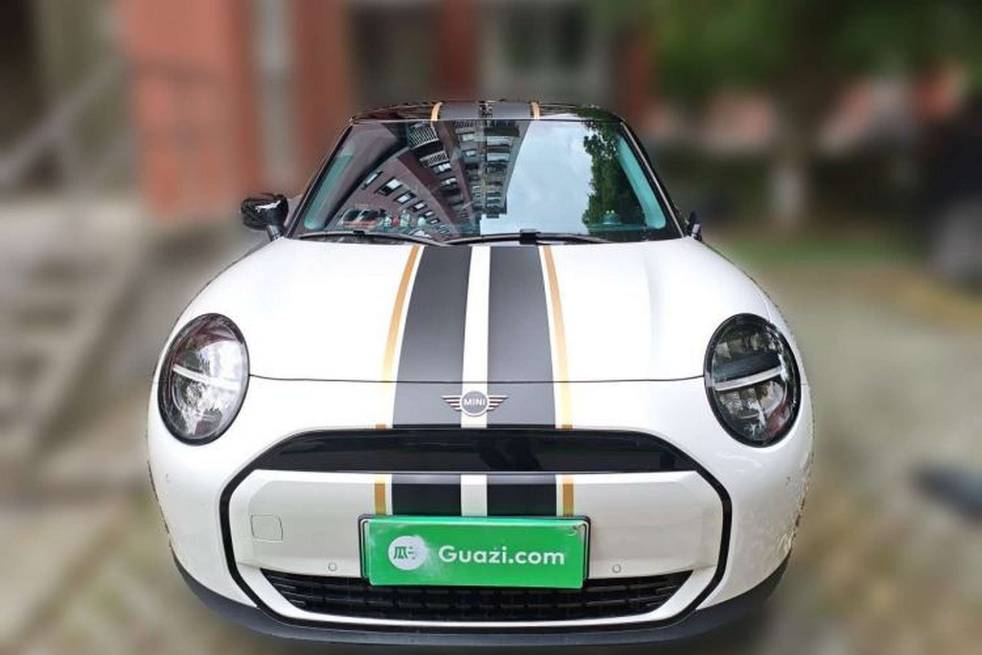 Used MINI Electric COOPER 2024 456km COOPER E Classic Edition Front