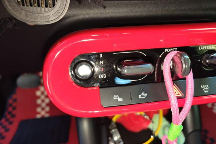 Used MINI Electric COOPER 2024 452km COOPER SE Racing Driver Gear Lever