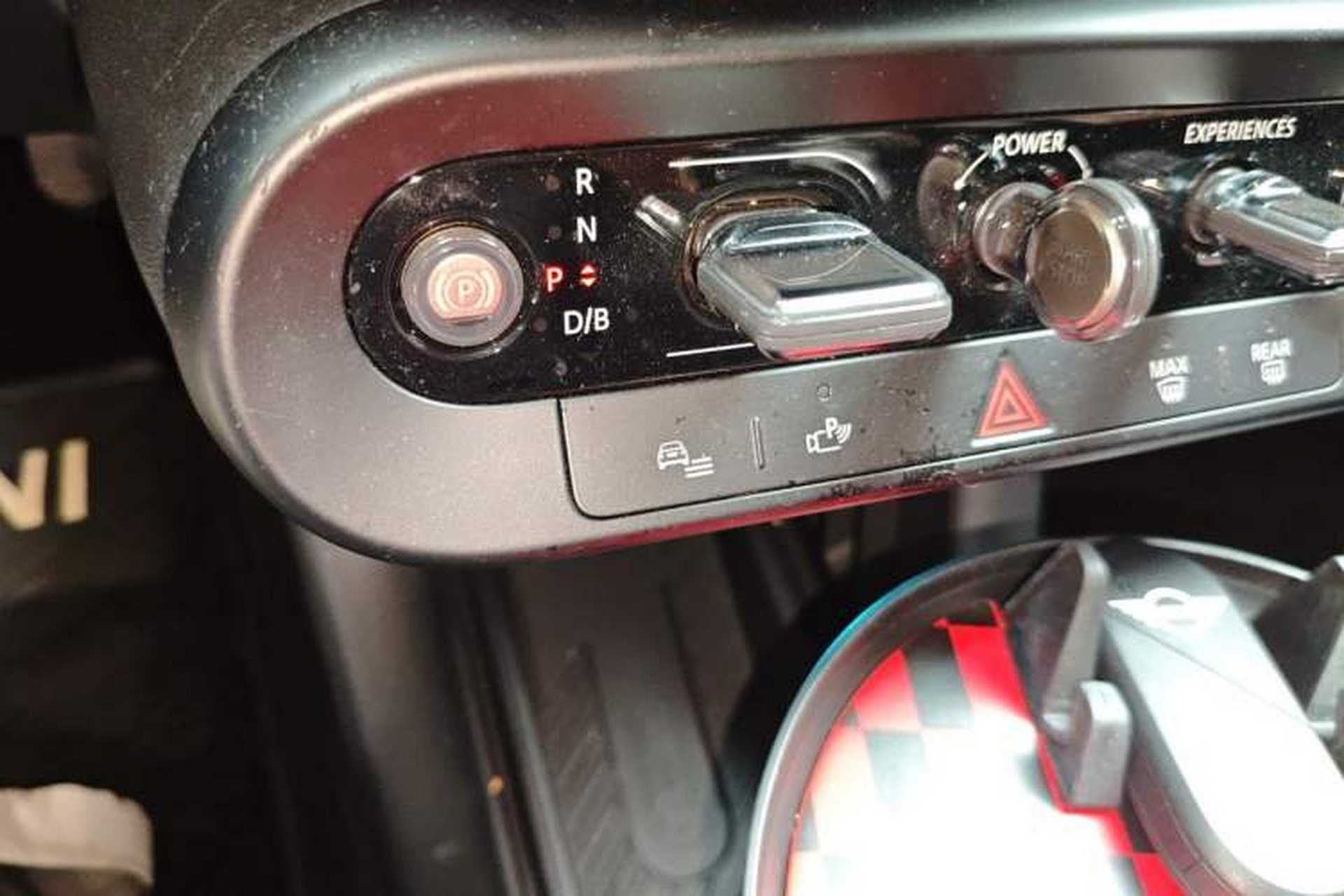Used MINI Electric COOPER 2024 456km COOPER E Classic Edition Gear Lever