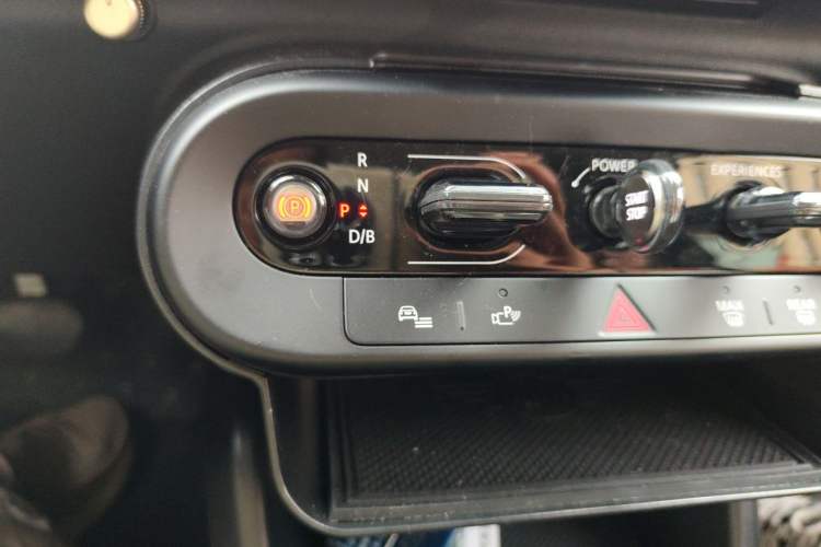 Used MINI Electric COOPER 2024 452km COOPER SE Artist Gear Lever