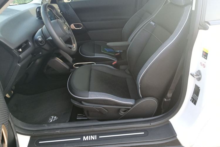 Used MINI Electric COOPER 2024 456km COOPER E Classic Edition Left Front Seat