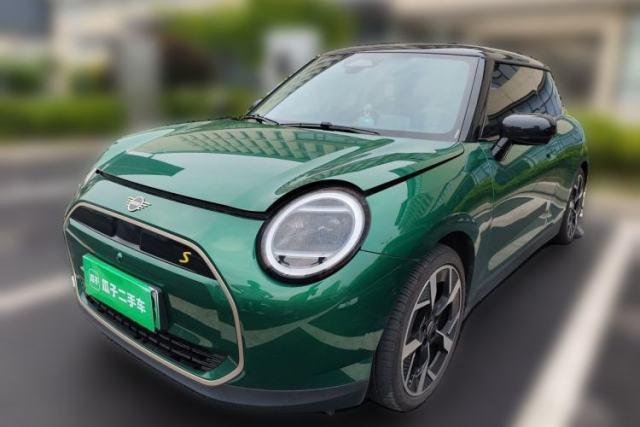 Used MINI Electric COOPER 2024 452km COOPER SE Artist