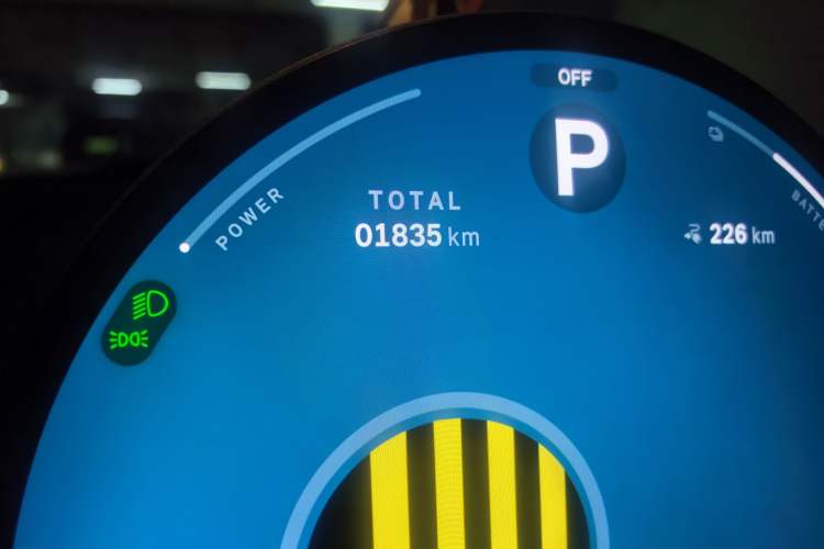 Used MINI Electric COOPER 2024 452km COOPER SE Artist Odometer Close Up