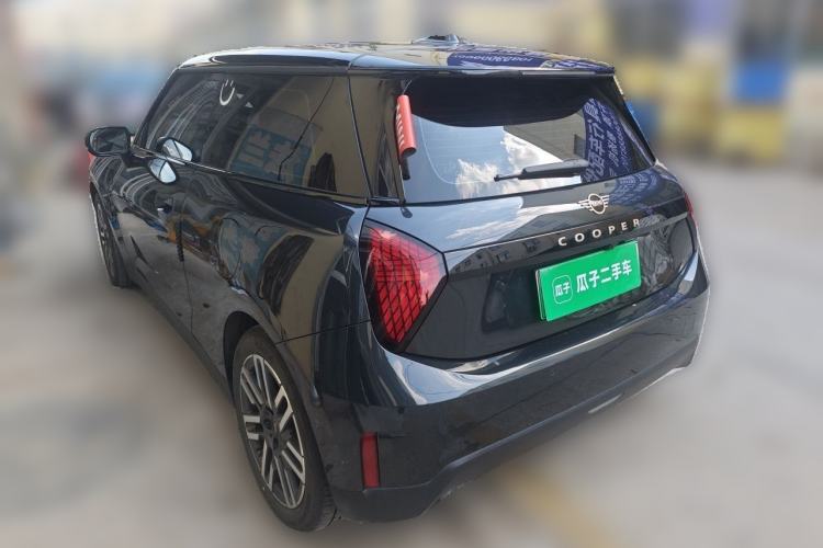 Used MINI Electric COOPER 2024 456km COOPER E Classic Edition Rear Left 45 Deg
