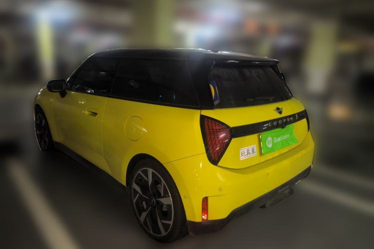 Used MINI Electric COOPER 2024 452km COOPER SE Artist Rear Left 45 Deg
