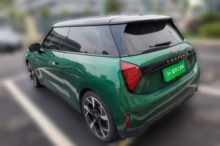 Used MINI Electric COOPER 2024 452km COOPER SE Artist Rear Left 45 Deg