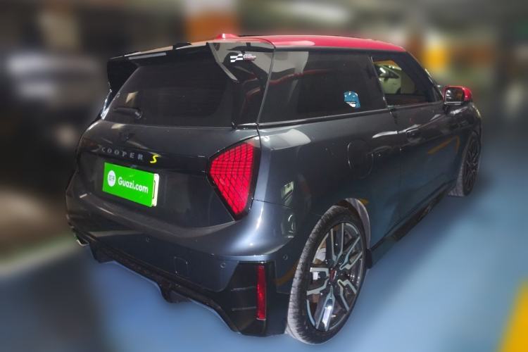 Used MINI Electric COOPER 2024 452km COOPER SE Racing Driver Rear Right 45 Deg