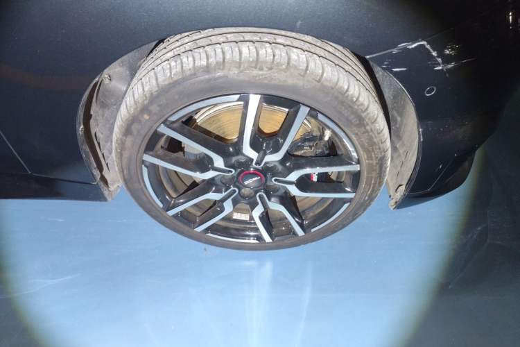 Used MINI Electric COOPER 2024 452km COOPER SE Racing Driver Right Front Wheel Hub