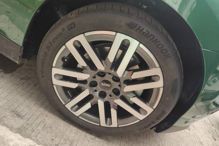 Used MINI Electric COOPER 2024 456km COOPER E Classic Edition Right Front Wheel Hub