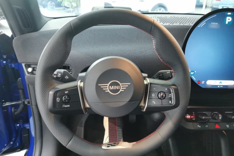 Used MINI Electric COOPER 2024 452km COOPER SE 1/65 Limited Edition Steering Wheel