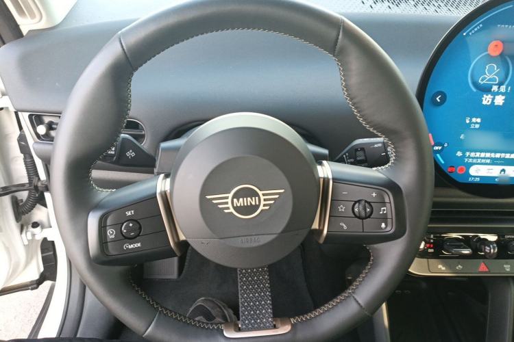 Used MINI Electric COOPER 2024 456km COOPER E Classic Edition Steering Wheel