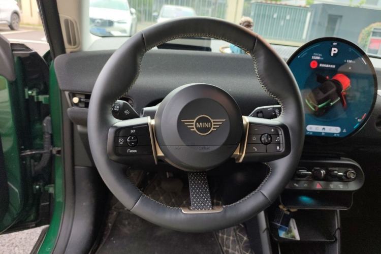 Used MINI Electric COOPER 2024 452km COOPER SE Artist Steering Wheel
