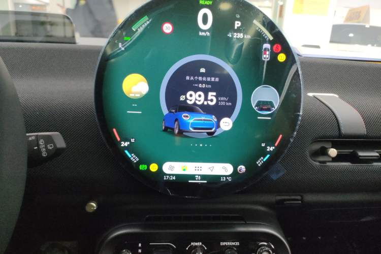 Used MINI Electric COOPER 2024 452km COOPER SE Artist Audio And AC Panel