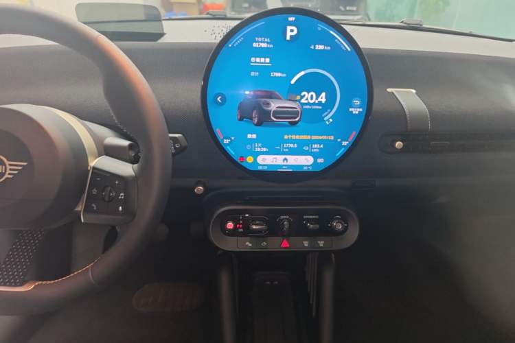 Used MINI Electric COOPER 2024 452km COOPER SE Artist Audio And AC Panel