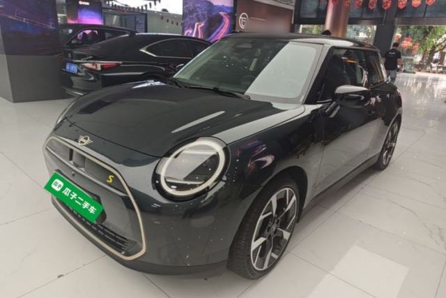 Used MINI Electric COOPER 2024 452km COOPER SE Artist