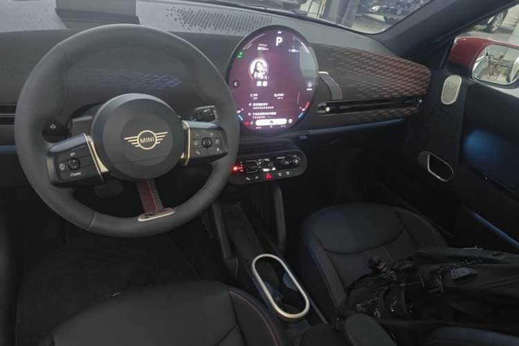 Used MINI Electric COOPER 2024 452km COOPER SE Racing Driver Center Console